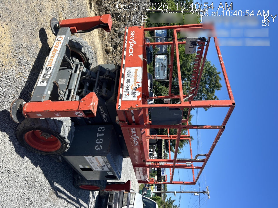 2017 SKYJACK SJ6832 RT