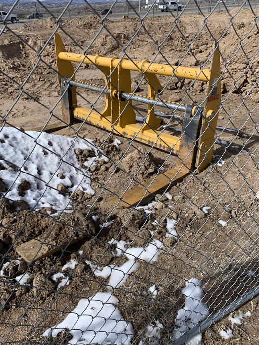 2020 JOHN DEERE 96" Loader Fork Carriage - John Deere