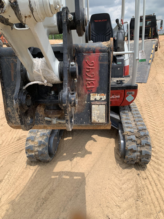 2021 TAKEUCHI TB235-2R