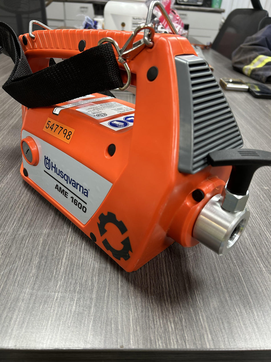 2025 HUSQVARNA AME 1600