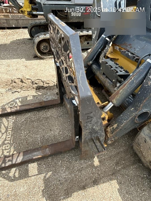 2021 PALADIN 48" Pallet Forks - Paladin