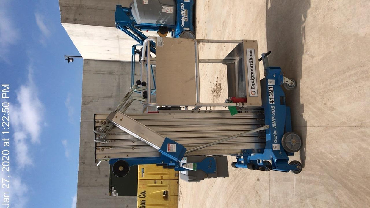2019 GENIE AWP-30S