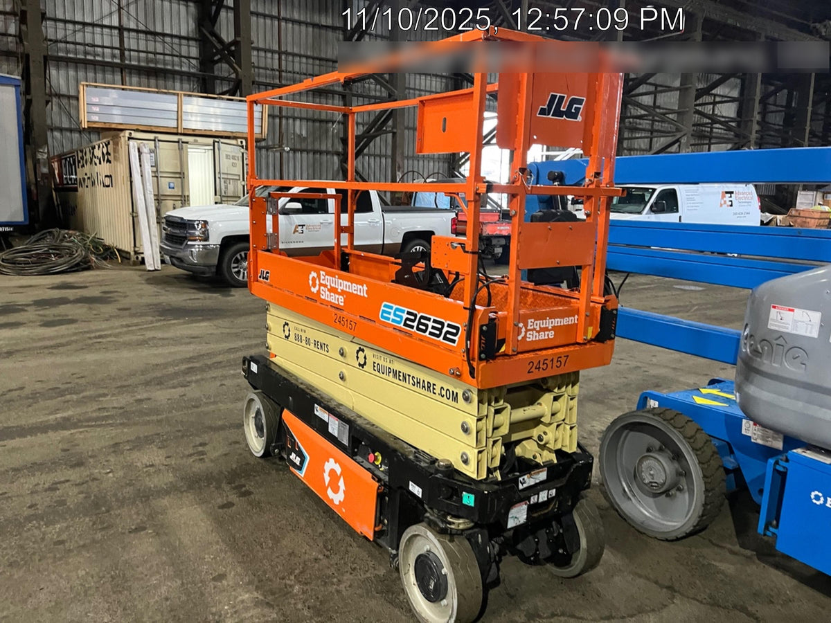 2022 JLG ES2632