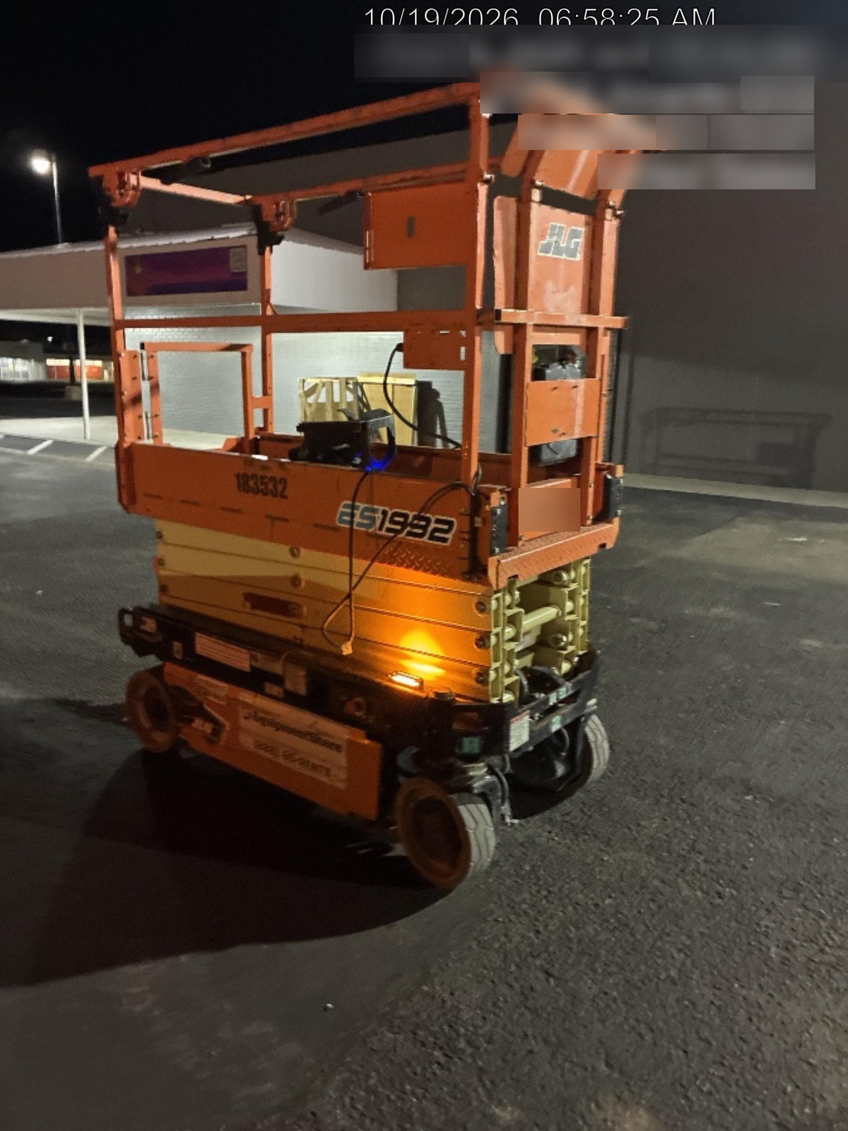 2021 JLG ES1932