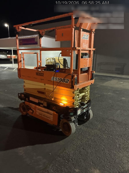 2021 JLG ES1932