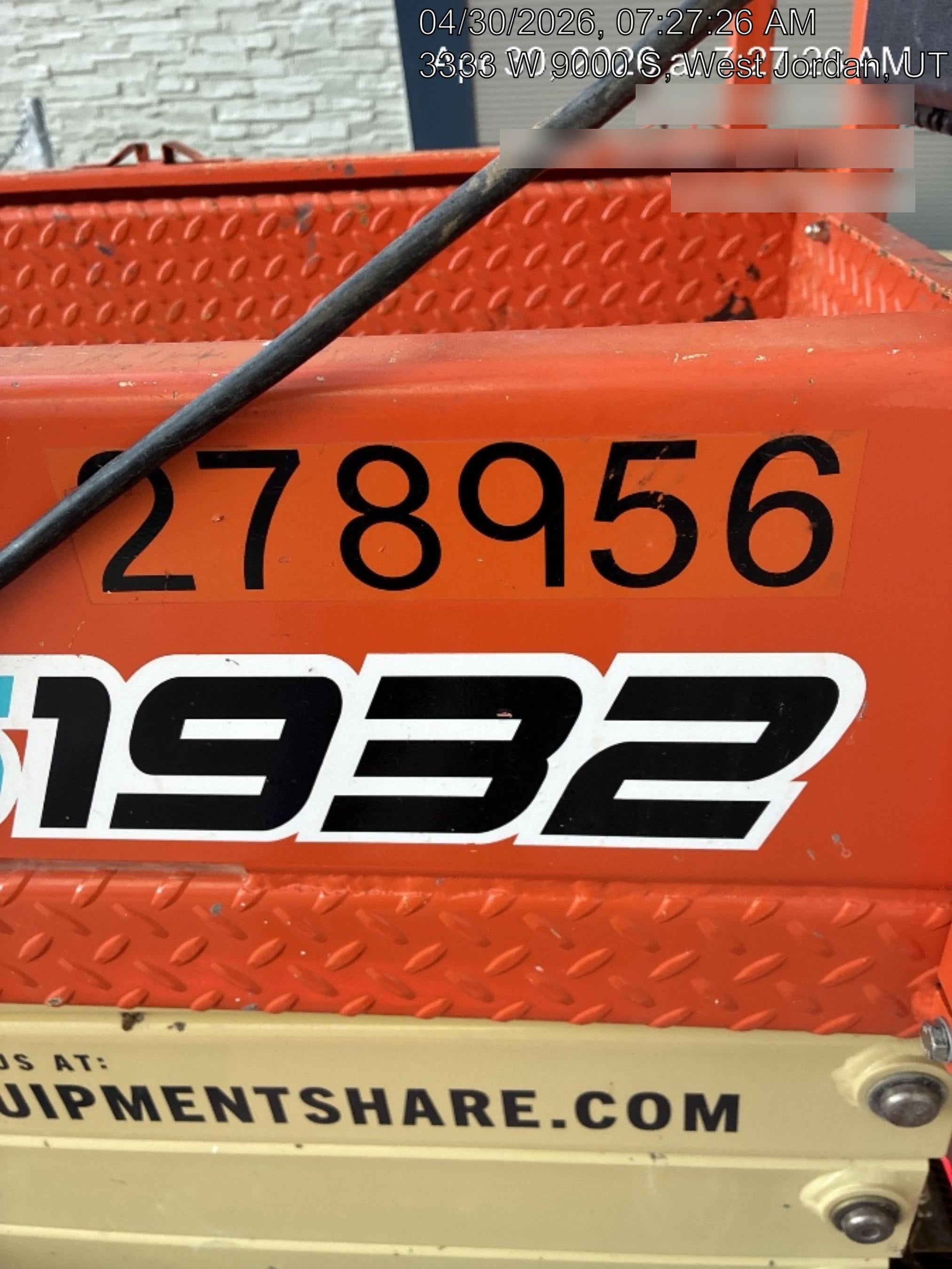 2022 JLG ES1932