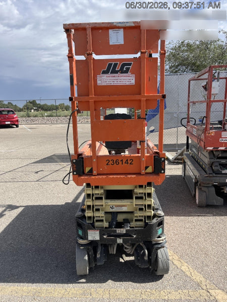 2022 JLG ES1932