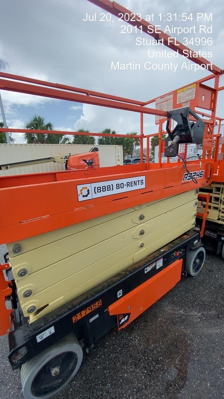 2022 JLG R3246