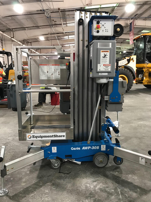 2019 GENIE AWP-30S