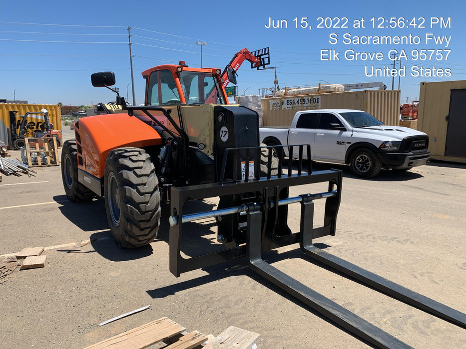 2022 JLG 1732