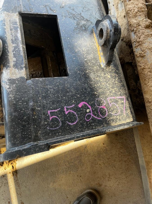 2025 TAKEUCHI 24" Bucket Takeuchi