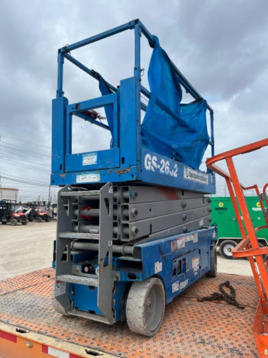 2019 Genie GS-2632 Folding rails with half height swing gate