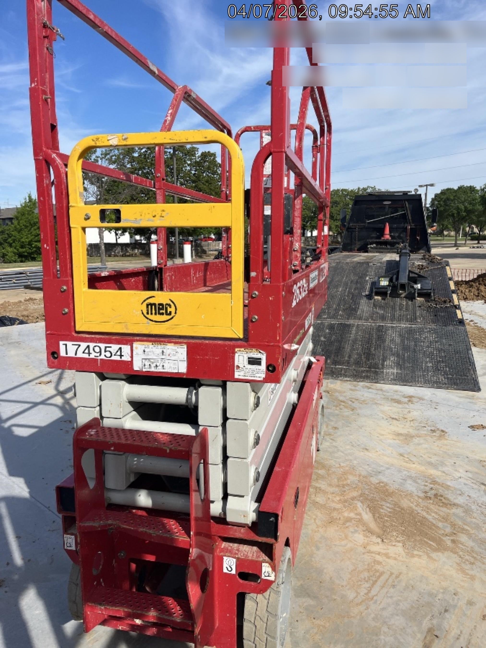 2021 MEC 2632SE