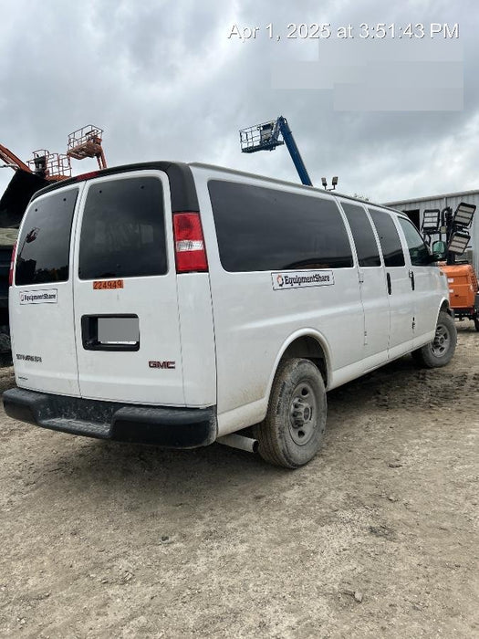 2022 GMC Savana 3500