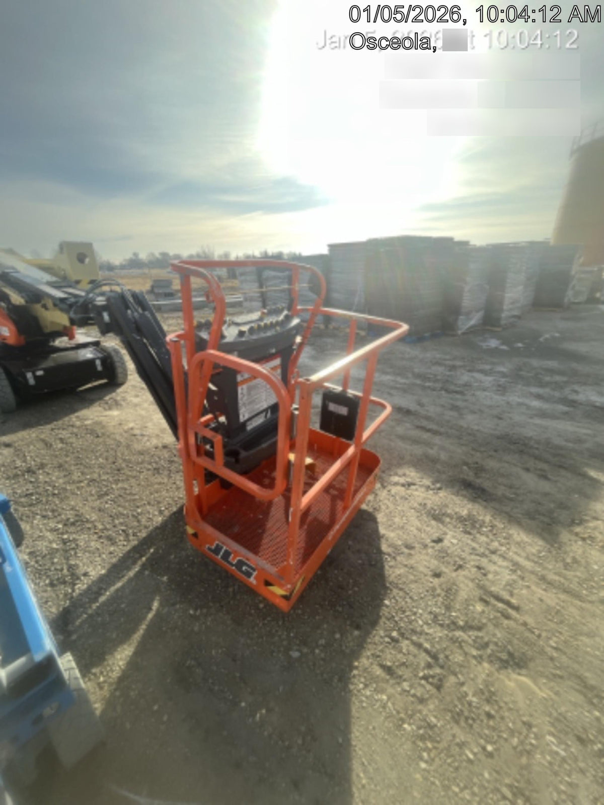 2024 JLG E400AJP Narrow