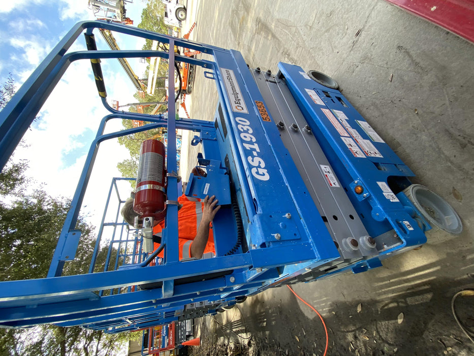 2019 Genie GS-1930 Fixed Rails with Chain Entry