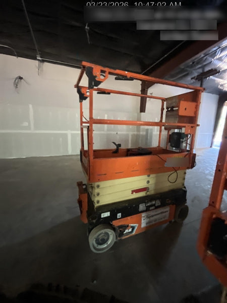 2021 JLG ES1932