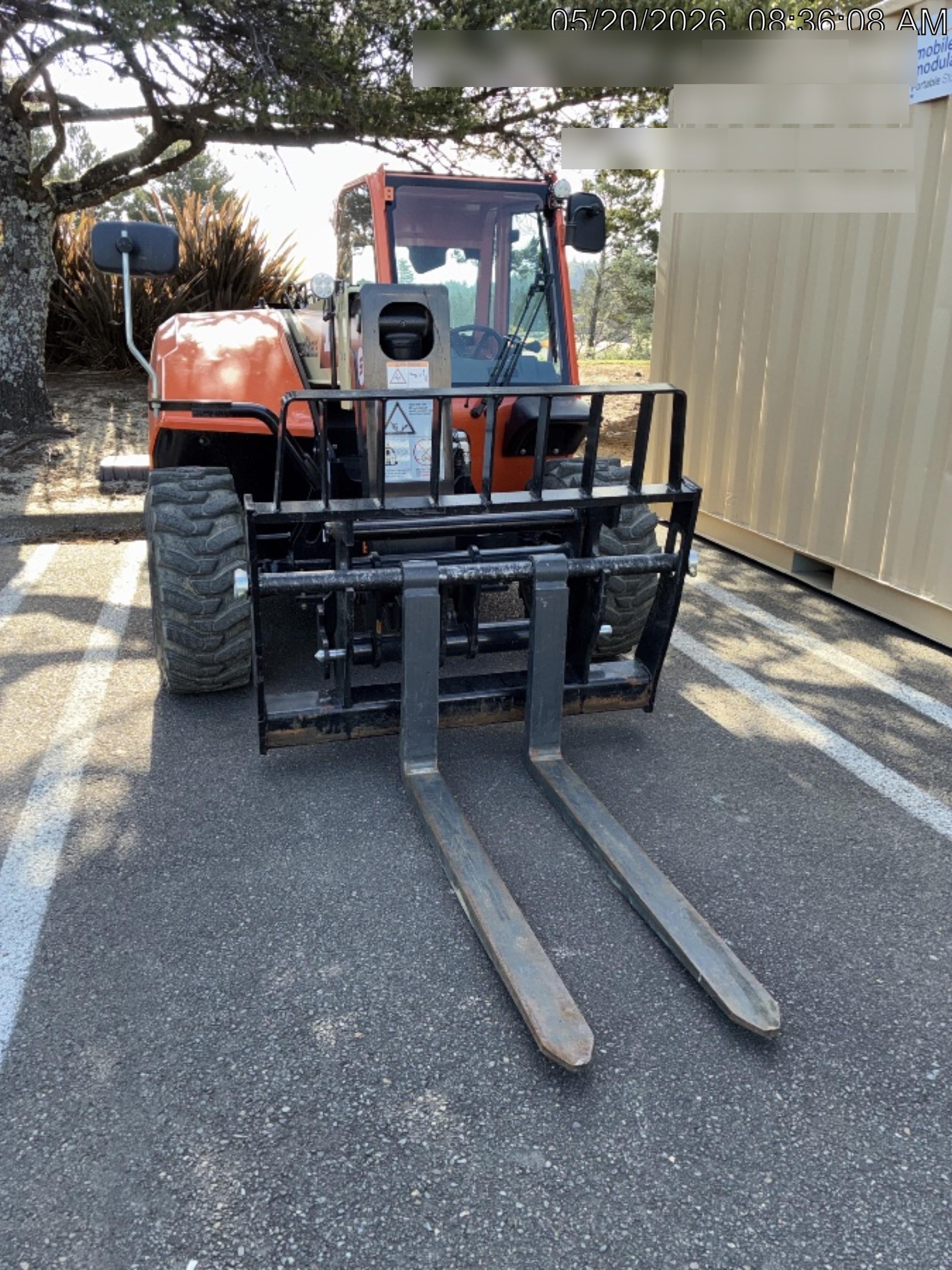 2025 JLG 519