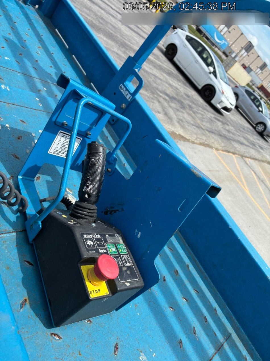 2023 GENIE GS-2632