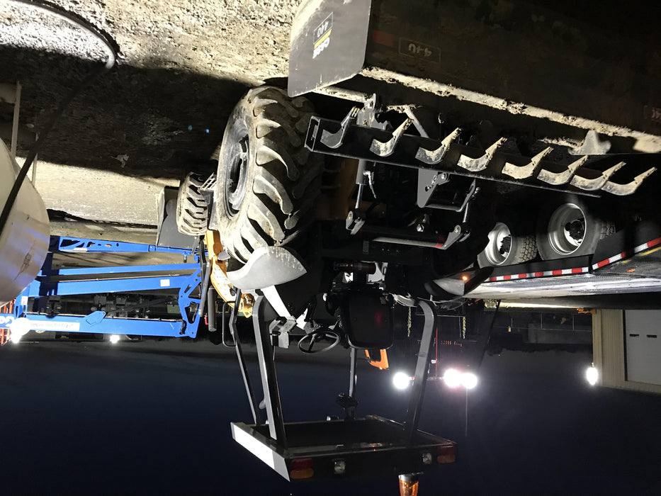 2019 Case 570N EP Canopy, 4WD, GP Front Bucket, Dual Tilt Cylinder, 84" Box Blade w/ Scarifier, Wheel Weights, Beacon