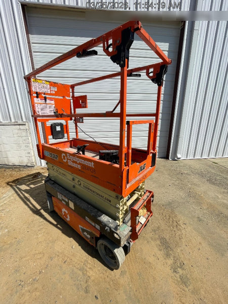 2022 JLG ES1932