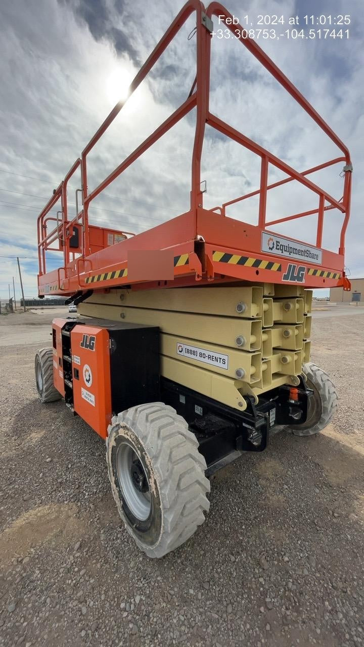 2021 JLG 430LRT