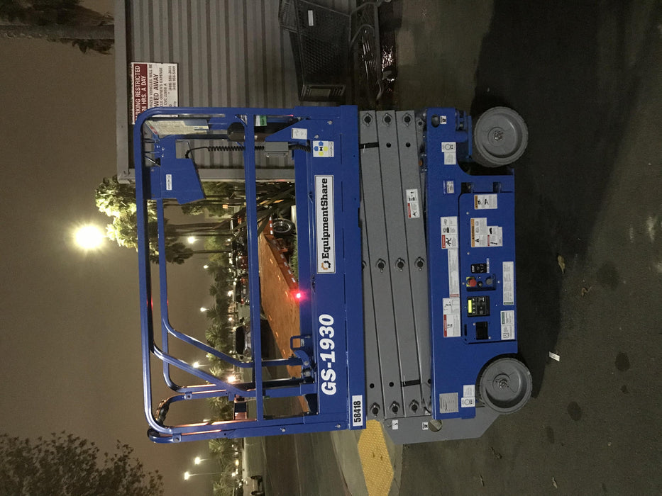 2019 Genie GS-1930 Half Height Swing Gate, 800W Inverter