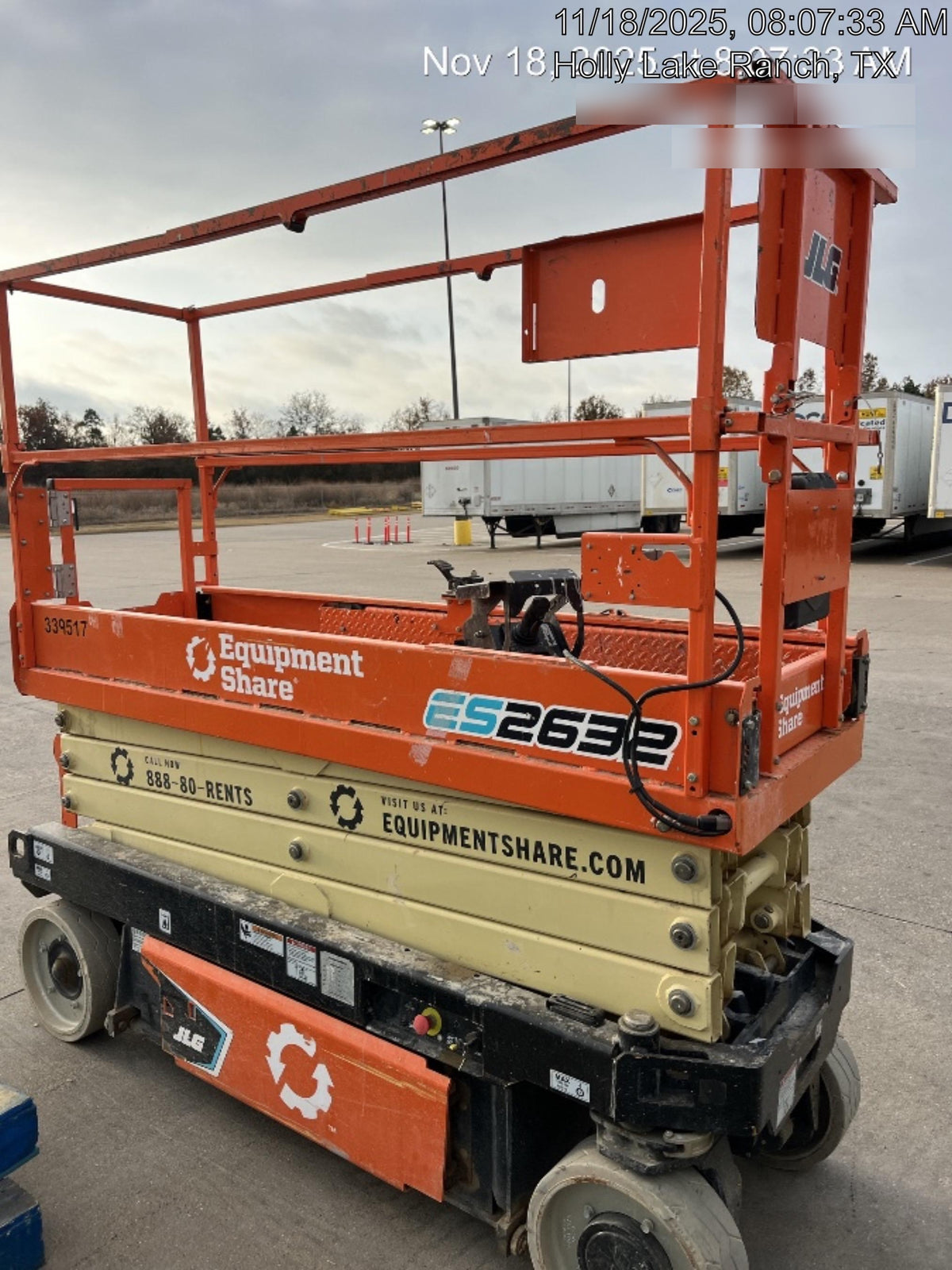 2023 JLG ES2632