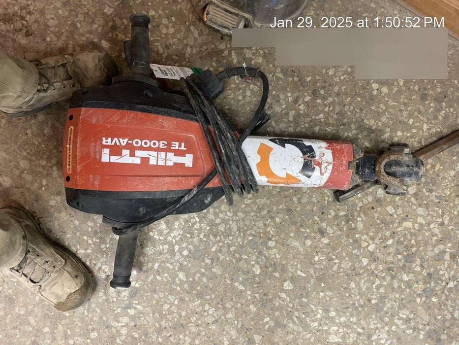 2020 HILTI TE 3000-AVR