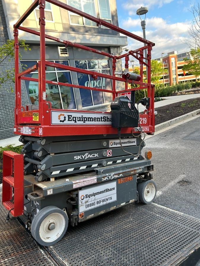 2021 SKYJACK SJ3219