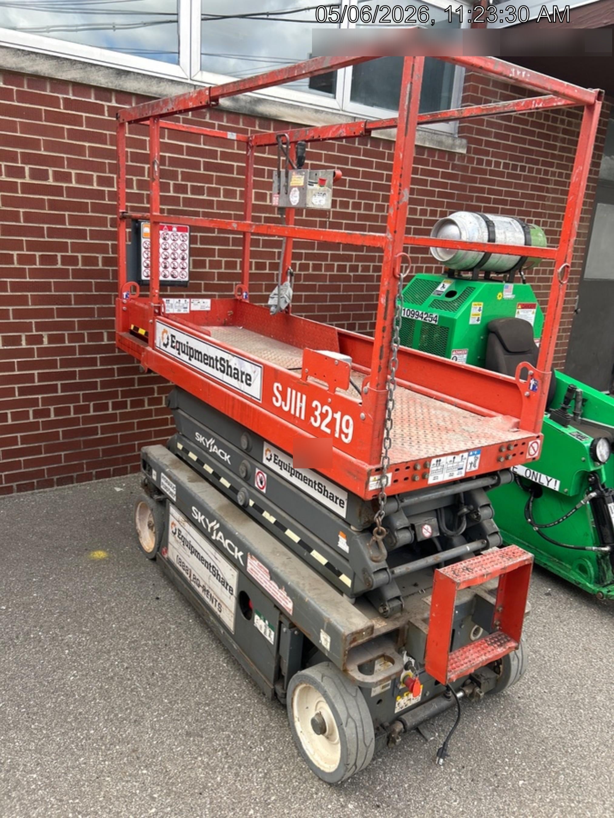 2019 Skyjack SJIII-3219 Standard Options, Trojan Batteries