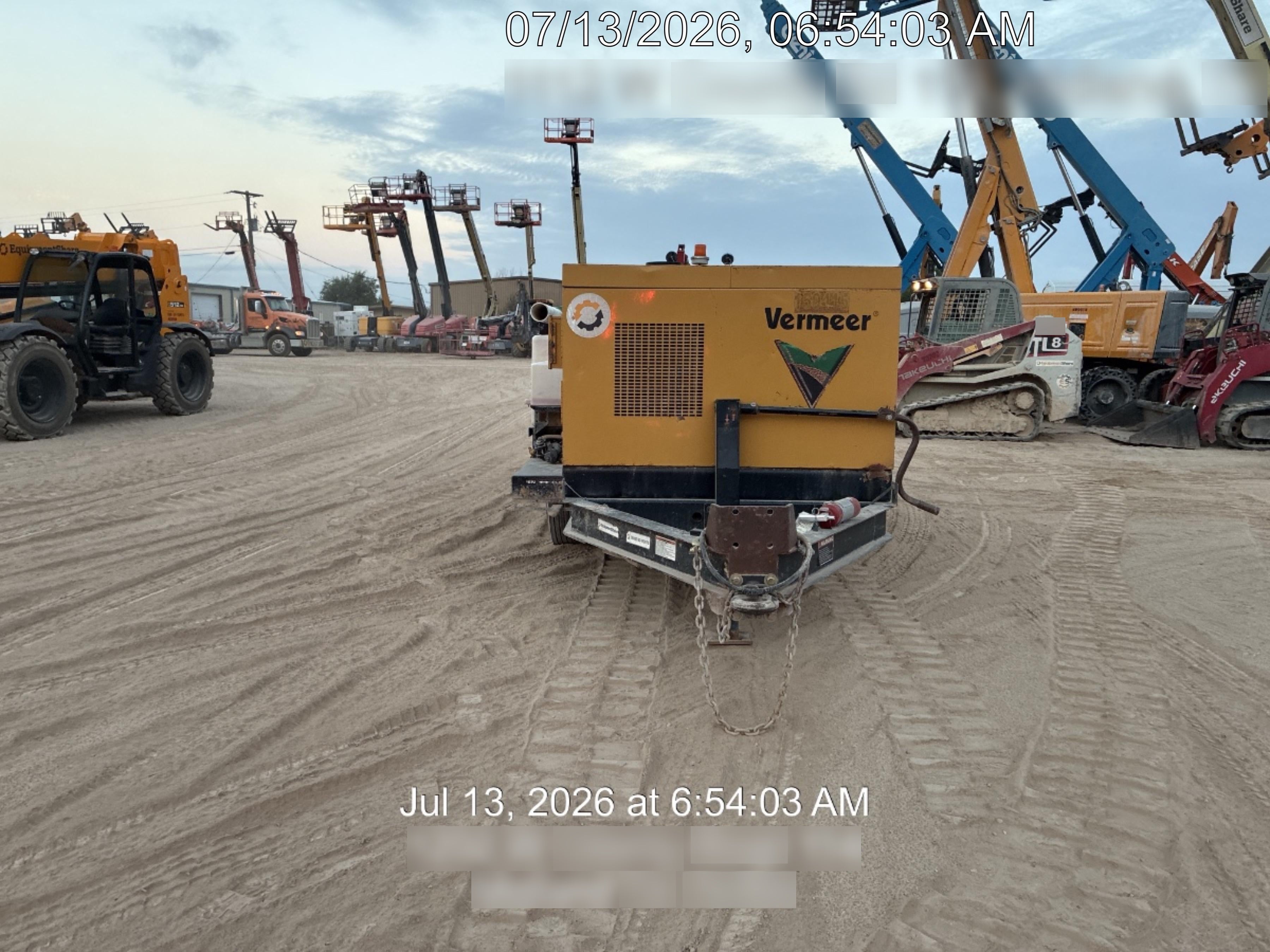 2021 Vac-Tron LP573XDT T4 Koehler Diesel Engine, 500 Gallon Debris Tank, x2 100 Gallon Water Tanks