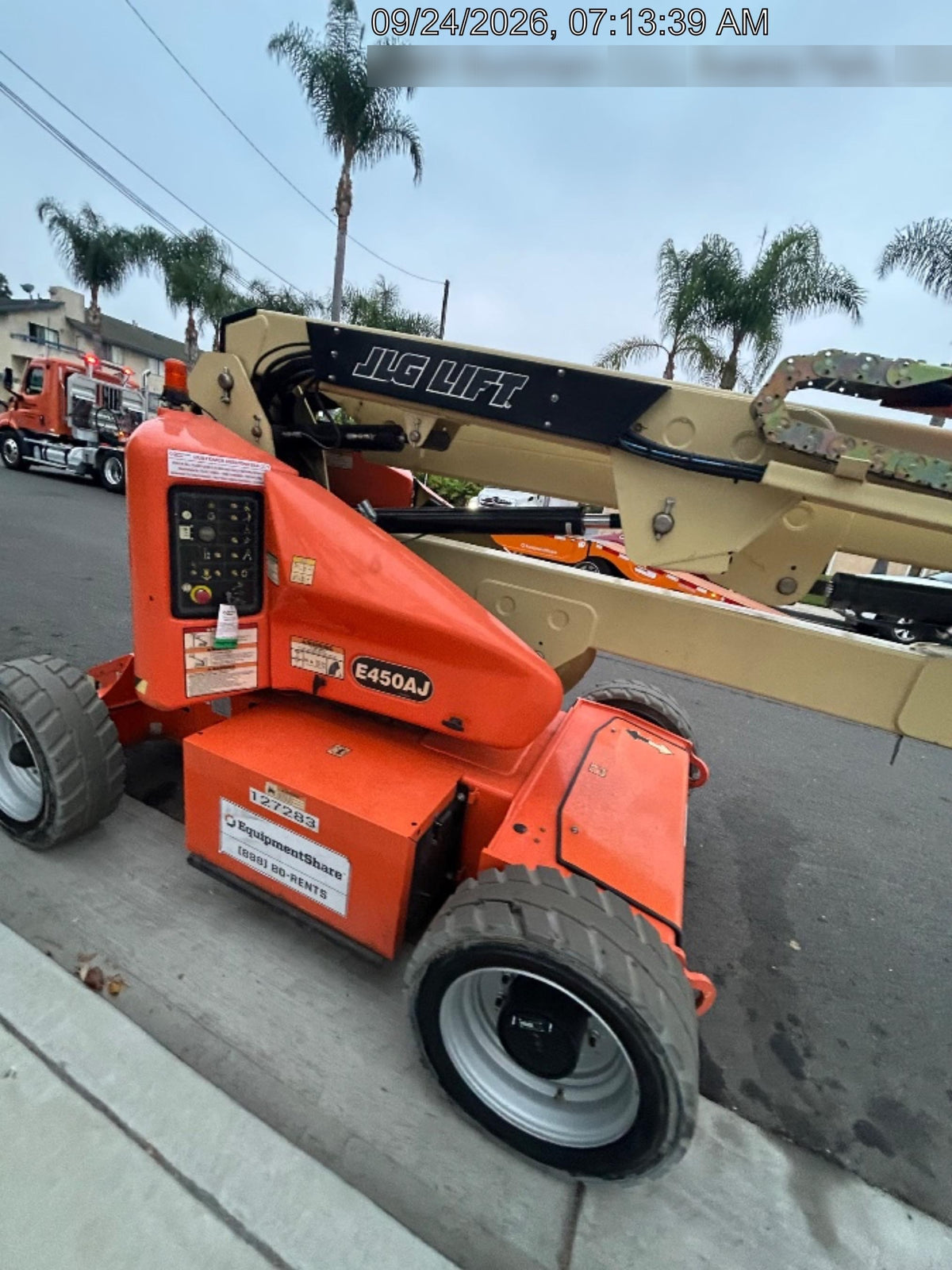 2021 JLG E450AJ