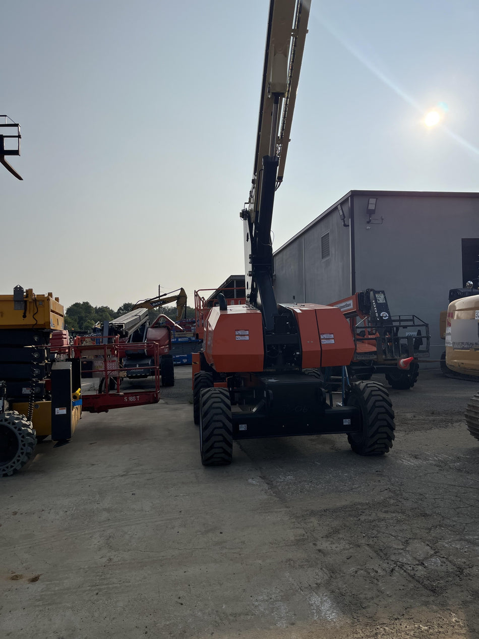 2023 JLG 860SJ