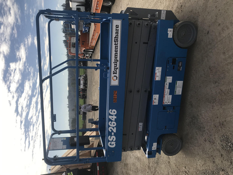 2019 Genie GS-2646 folding rails with full height swing gate, 800W Inverter