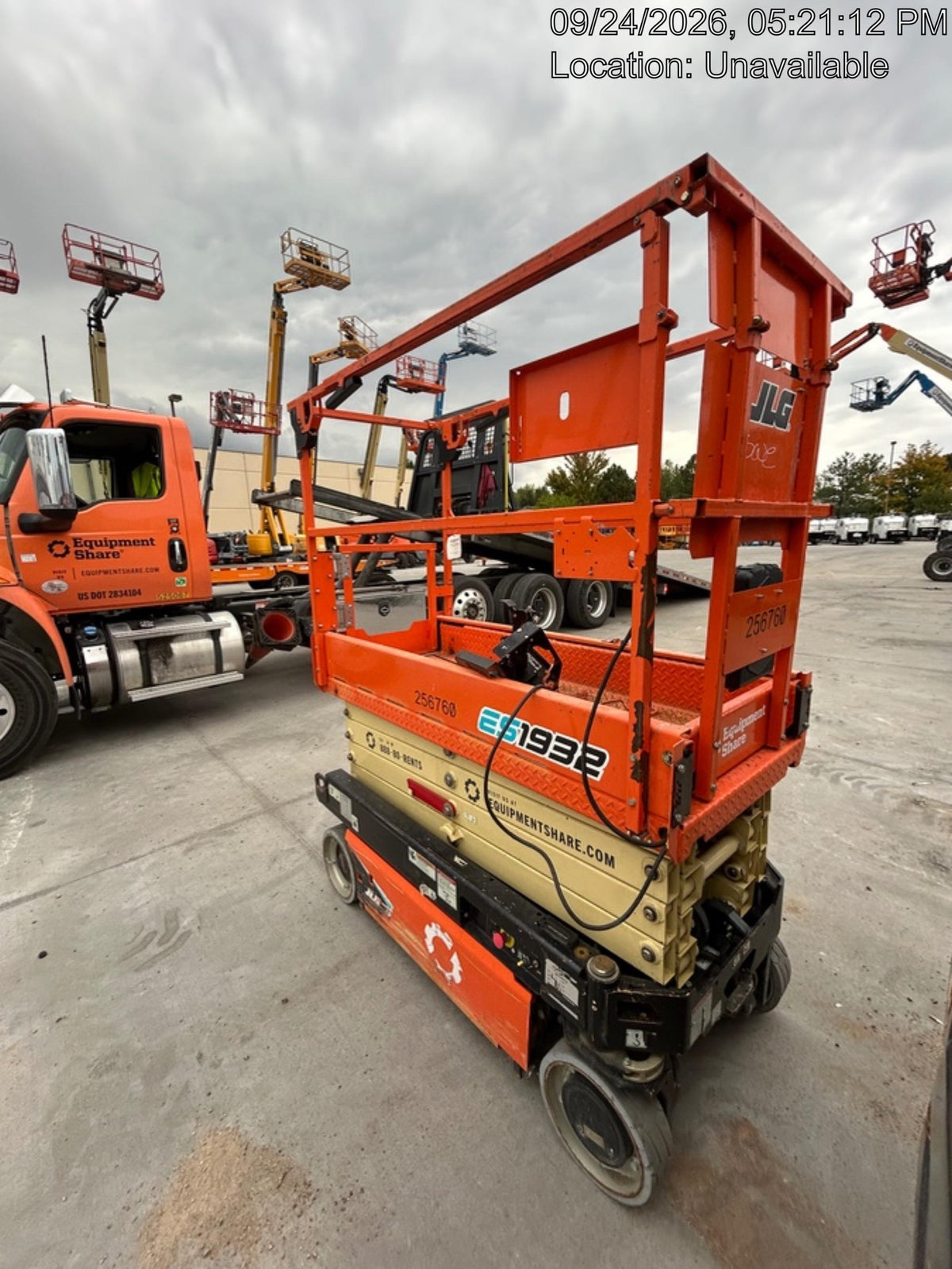 2022 JLG ES1932