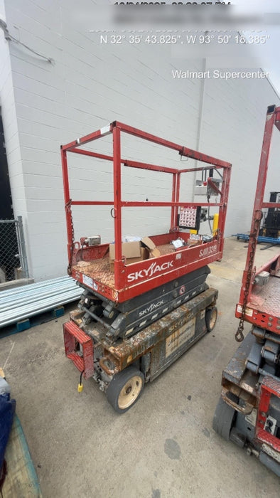 2018 Skyjack SJIII-3219 Skyjack SJIII3219 Scissor Lift w/Trojan Batteries