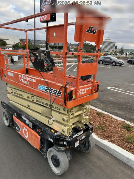 2022 JLG ES2632
