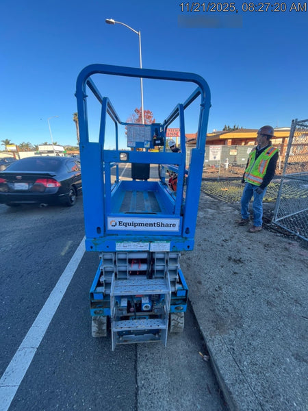 2019 Genie GS-1930 Half Height Swing Gate, 800W Inverter