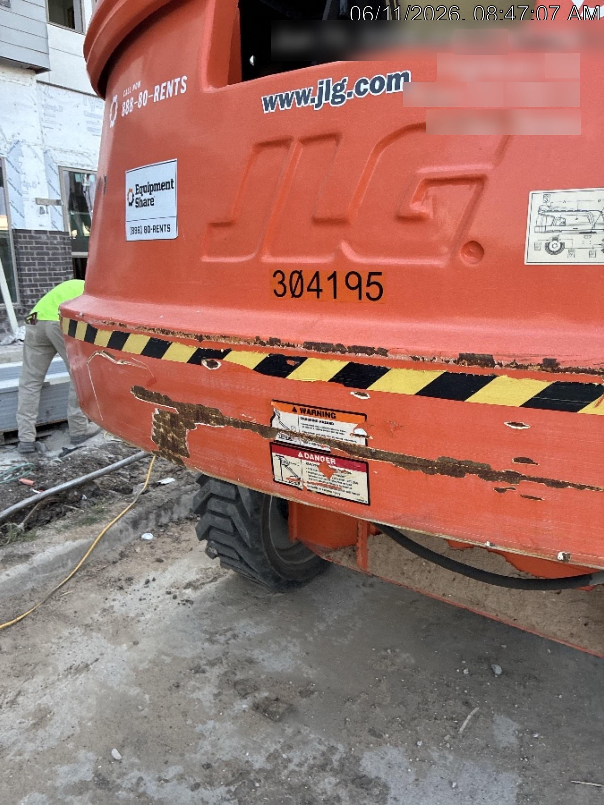2023 JLG 660SJ