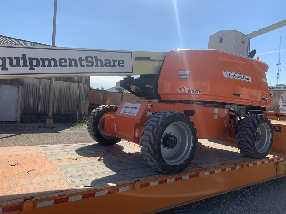 2020 JLG 600S