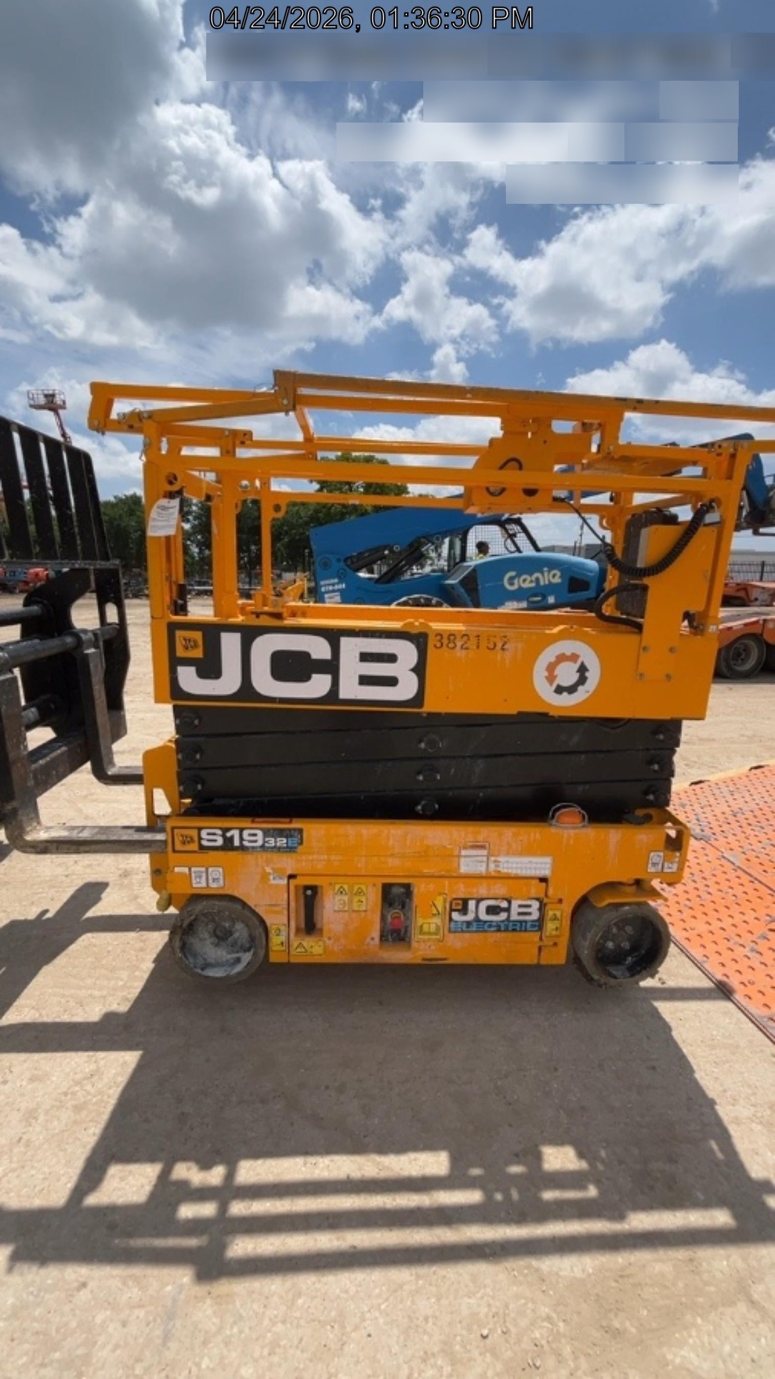 2024 JCB S1932E