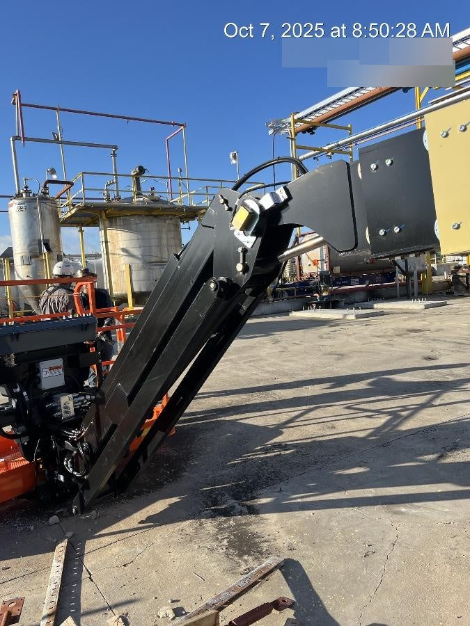 2025 JLG 660SJ