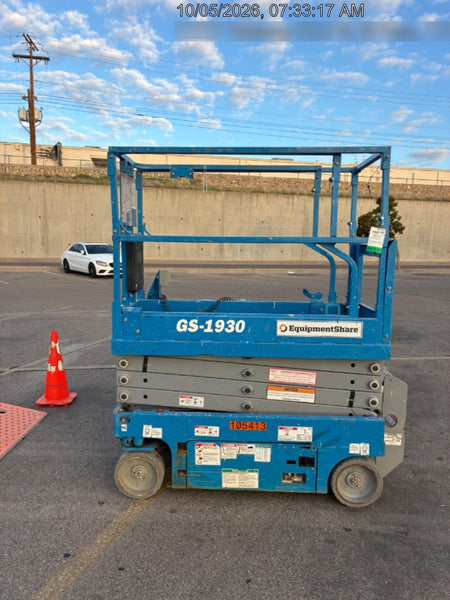 2020 Genie GS-1930 Solid Non Marking Tires, Beacon, Folding rails with half height swing gate