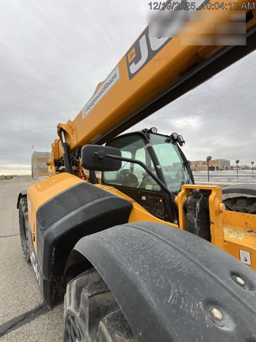 2020 JCB 512-56 Cab/Heat/Air, 109 HP, Solid Tires, STD Worklight, Beacon, Aux Hydraulics, Lifting Eye, Back up Alarm w/66" Carriage/60" Forks