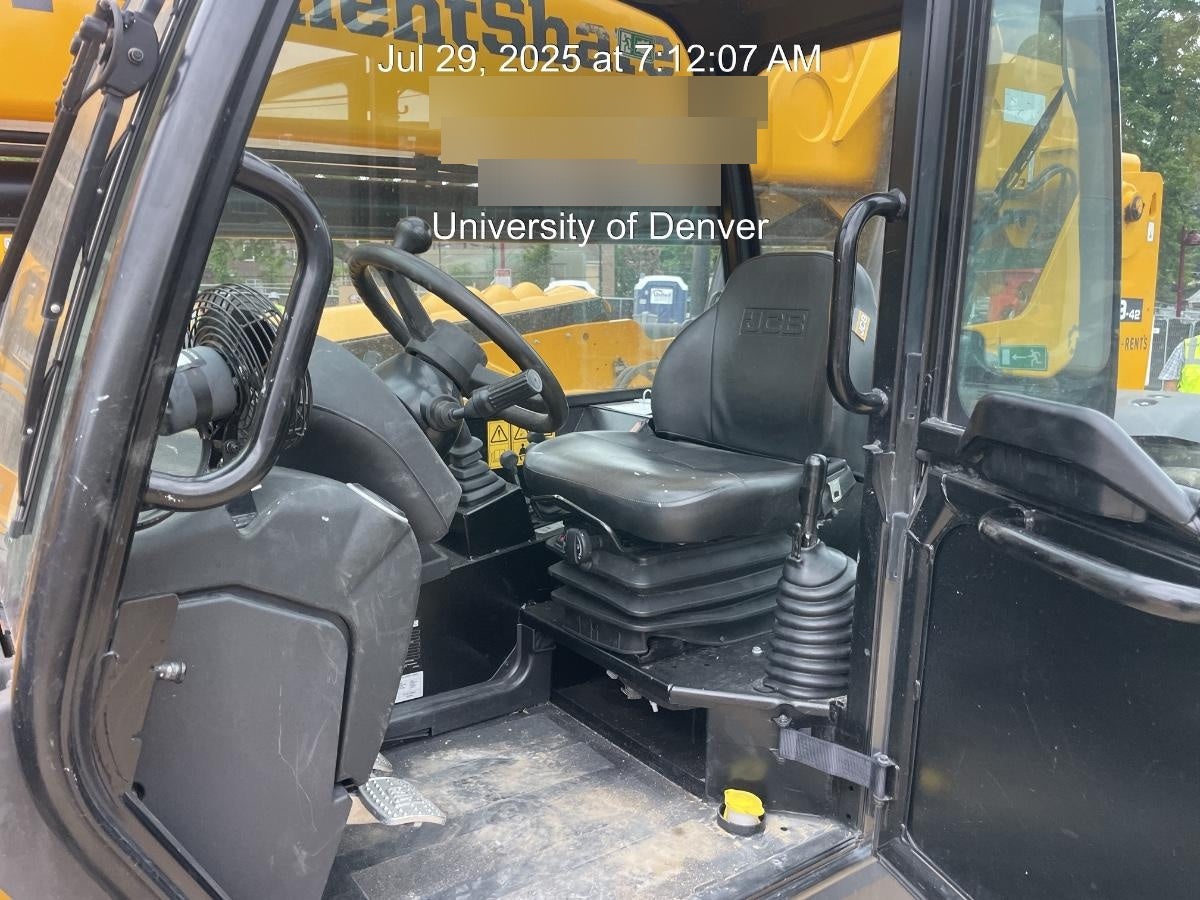 2023 JCB 509-42