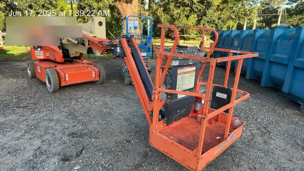 2019 JLG E400AJPN