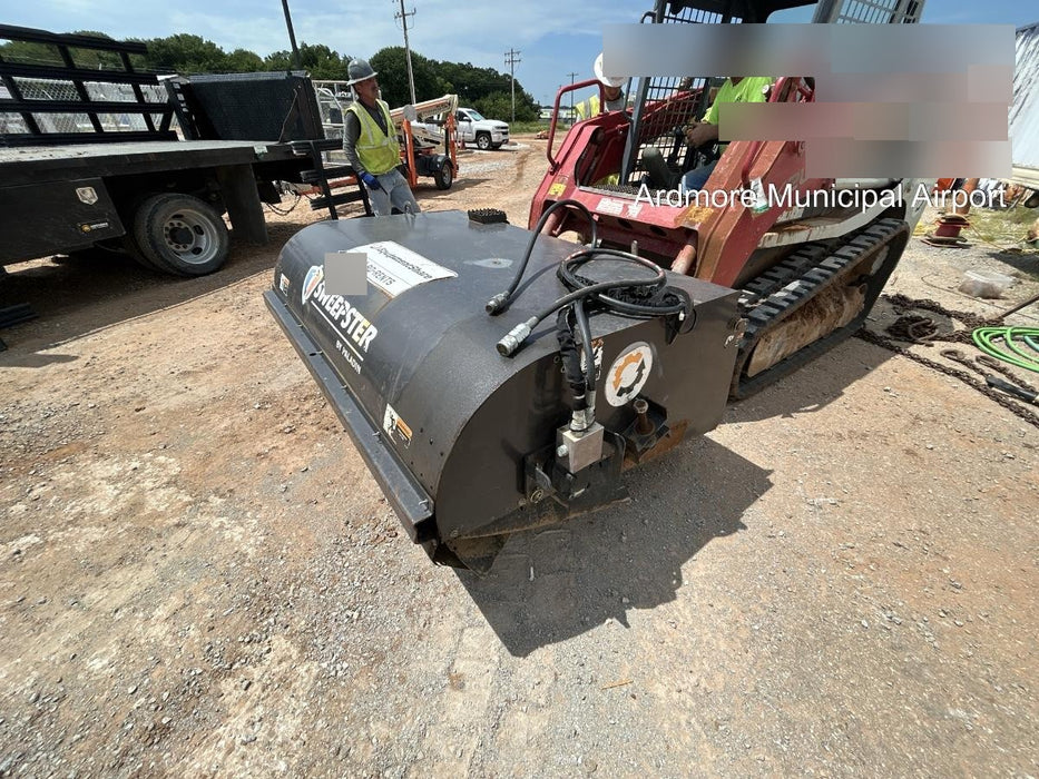 2019 PALADIN Sweepster SB72