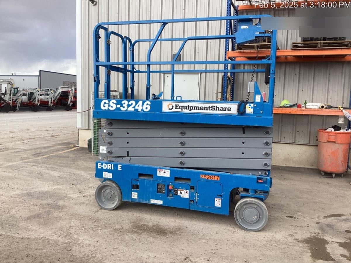 2022 GENIE GS-3246