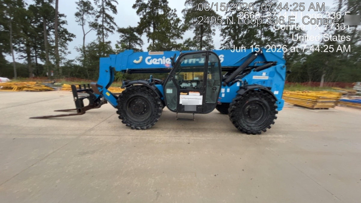 2018 Genie GTH-1056 Genie GTH-1056 w/Enclosed Cab w/HVAC, Work Lights, Solid Tires, Beacon, 60" Carriage and Forks